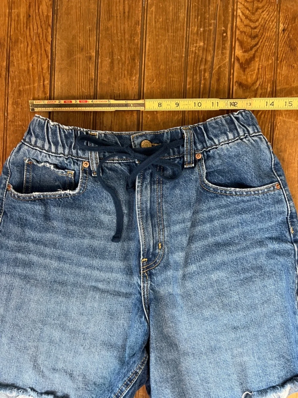 Urban outfitters women’s denim Bermuda shorts or jorts high, waisted, baggy